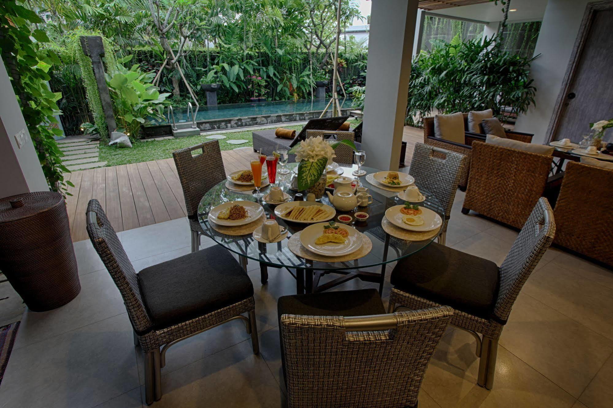 The Poh Jimbaran Villa Exterior photo
